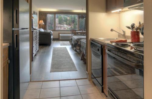 Purgatory House | Tamarron Lodge Studio 414