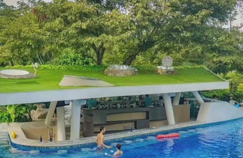 Maribago Condo | Tambuli Beachfront Luxury Studio
