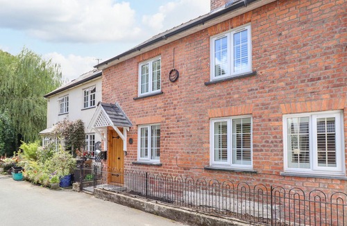 Welshpool Cottage | Tan Y Ddol