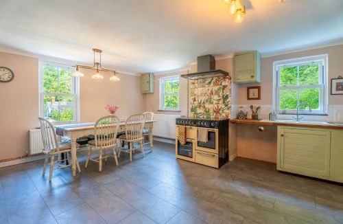 Cilgerran House | Tan yr Eglwys