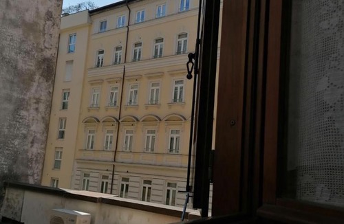 Roiano-Gretta-Barcola-Cologna-Scorcola Apartment | Tana Bianca