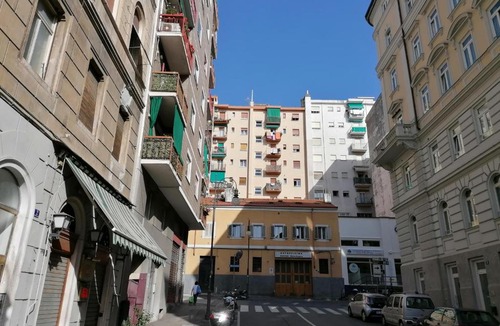 Roiano-Gretta-Barcola-Cologna-Scorcola Apartment | Tana Bianca