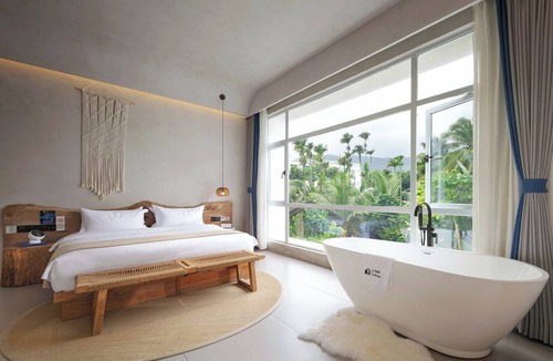 Wanning Hotel | TANG House