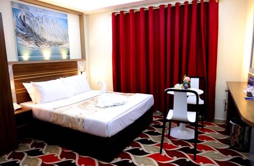Naif Hotel | Tanha Park Hotel