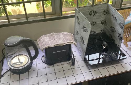 Hulu Selangor House | Tanjung Hijau Homestay - 2nd Floor ONLY - FREE wifi - 4 bedrooms
