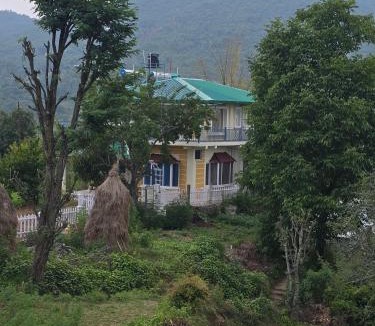 Champawat Cabin | Tapas