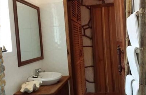 Krong Kaeb Hotel | Tara Lodge