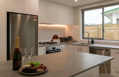 Taradale House | Taradale Gem