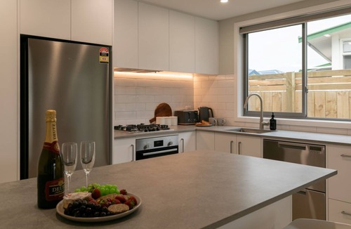 Taradale House | Taradale Gem