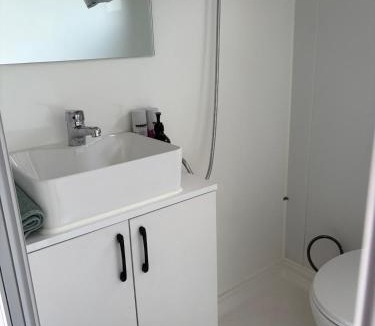 Taree Apartment | Taree CBD Tiny backyard POD