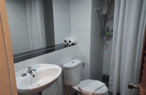Nai Wiang Hotel | Taris Art Hotel Phrae