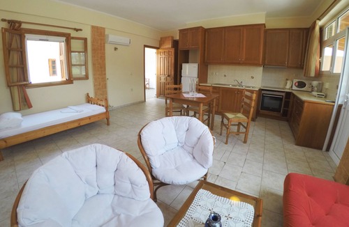 Kokkari Apartment | Tarsanas Apartments