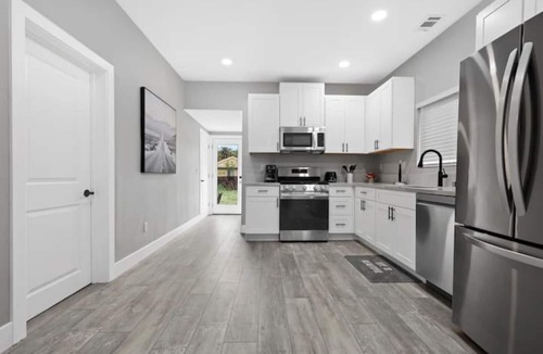 Roseville House | Tasteful oasis in old Roseville