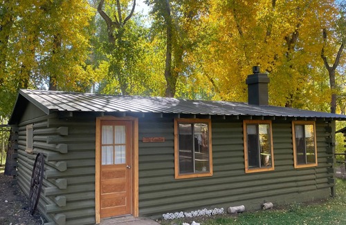 Salida Cabin | TATA River Cabins- group getaway