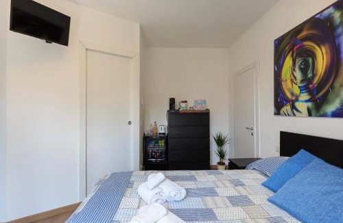 Cernobbio House | Tata's Room