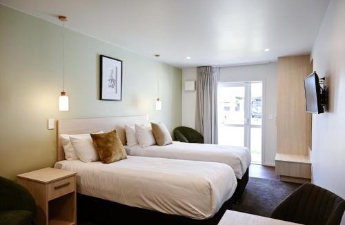 Manakau Hotel | Tatum