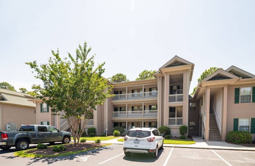 Pawleys Island Condo | TB 8F Second floor Condo True Blue Golf/Tennis/Pool Accessible