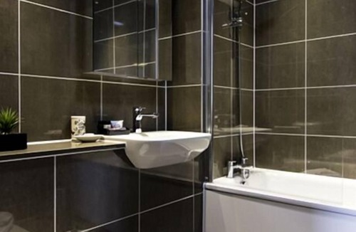West Ealing Apartment | TBA TBA TBA TBA TBA TBA