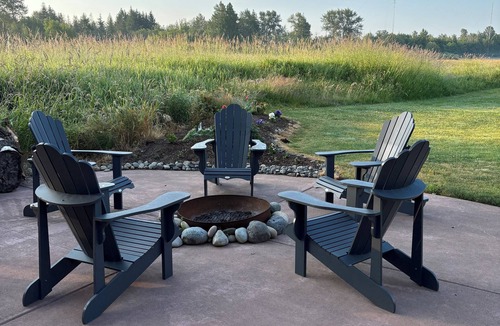Blaine House | tBlaine Waterfront Escape with Breathtaking Views