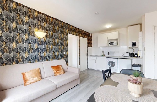 Bagnolet Apartment | TBS 140 - Elegantly decorated apartment