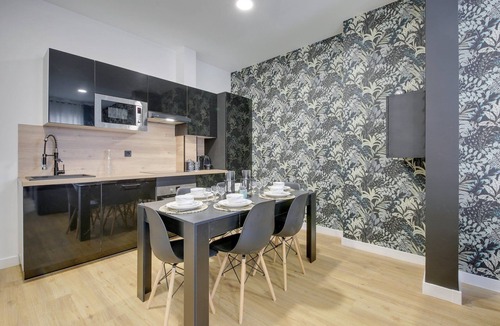 Quartier de la Maison-Blanche Apartment | TBS 65 - Charming and elegant apartment