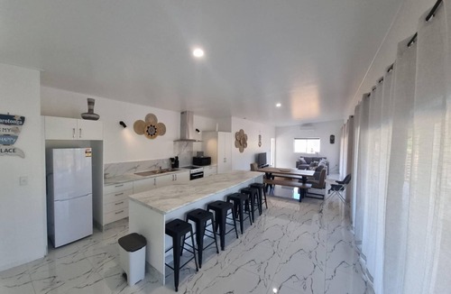 Muri Villa | Te Aro Villa 1 Brand new 3 brm villa with pool in Muri.