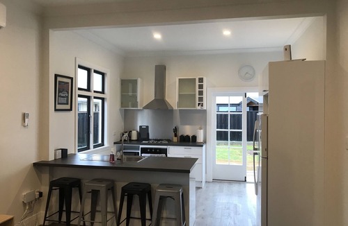Springlands House | Te Waiharakeke Holiday Home