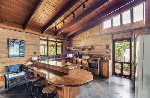 Prevelly House | Tea Tree - Pet Friendly - Prevelly - Margaret River