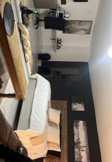 Ikopeleng House | Team Sek Guest Studio