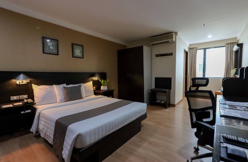 Santa Rosa Hotel | Technopark Hotel