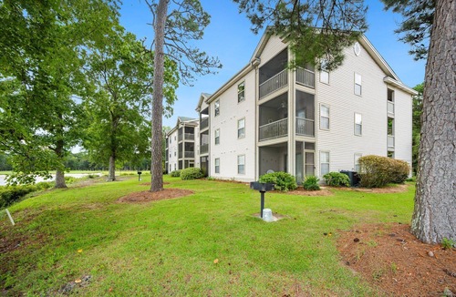 Pawleys Island Condo | Tee Time Escape condo in Beautiful True Blue Golf Resort with Community Pool