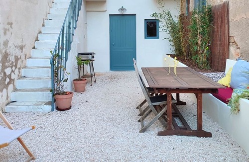Alignan-du-Vent House | Teepee House