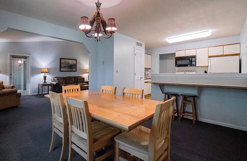 Cable Apartment | Telemark Northwoods Condo - 1br/1ba with Jacuzzi