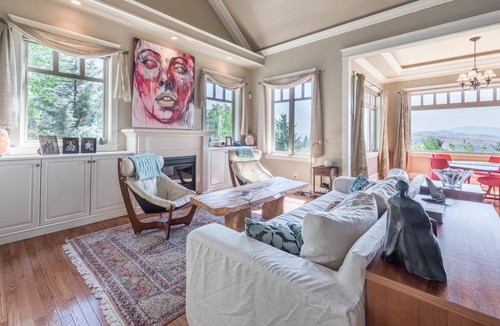 Vernon Bed & Breakfast | Telemark Ridge Lodge & Wellness Retreat