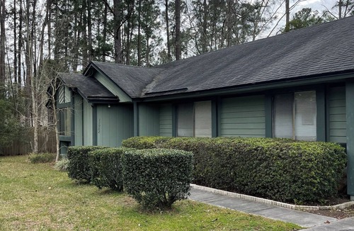 Southside Apartment | Temp studio apt on lake in Mandarin w WiFi near Mayo, Beach, and St.Augustine
