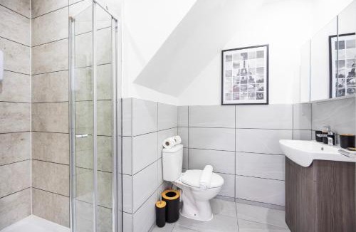Fairfield Apartment | Temple Chambers Aparthotel Central Croydon , Long Stays , Weekly & Monthly Offers , Contractors , Relocations , Leisure & Family Stays