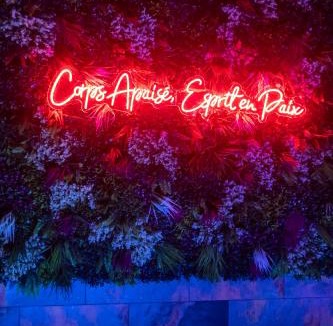 Crisnee Hotel | Temple Torii