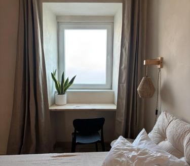 Pica Galo Apartment | Templlo Residences Cozy Coastal Private Studios near Lisbon