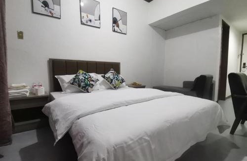 Makati Apartment | TemporaryHome -susan