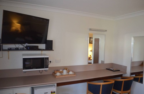 Gulgong Hotel | Ten Dollar Town Motel