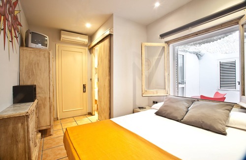 Ibiza City Centre Hostel | Ten Hostel