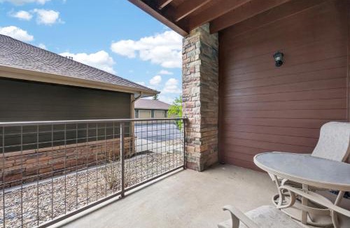 Silvercreek Apartment | Ten Mile D-104