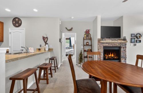 Silvercreek Apartment | Ten Mile D-104
