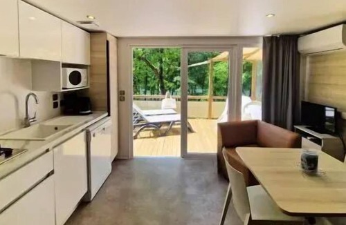 Valensole House | TENNESSEE PREMIUM WITH SPA (for 2 people)