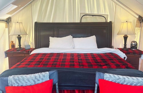 Conner RV Rental | Tent #2 at Oxen-Le-Fields Montana