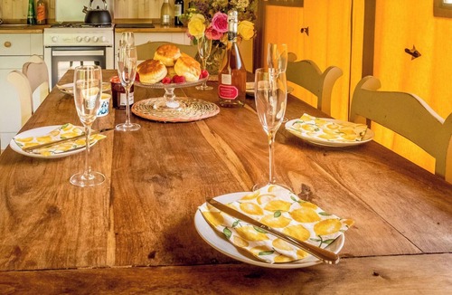 West Compton Cottage | Tent 2 Tangleweood - UKC4717
