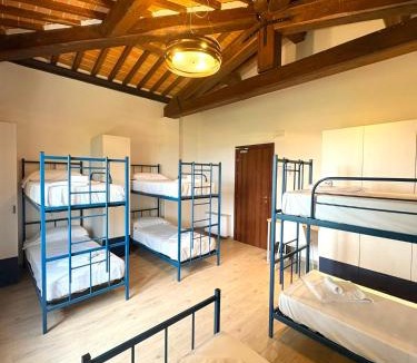 Monteroni d'Arbia Hostel | Tenuta Suvignano Ostello