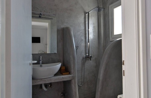 Naousa House | Teoria Paros | Matsas Windmill