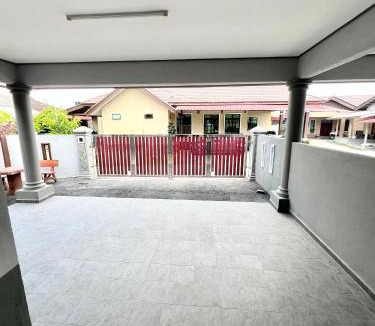 Kampung Gong Pak Maseh House | Teratai Homestay 3 Batu Buruk