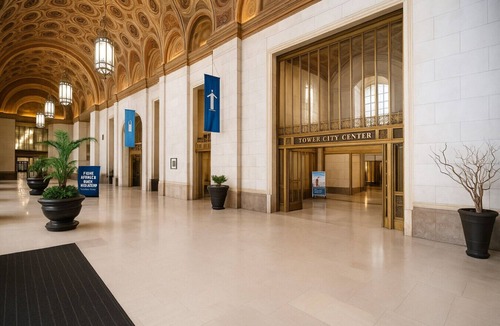 Downtown Cleveland Apartment | Terminal Tower - Spacious! RnRHoF, Casino, Stadium